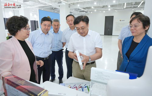 以科技創(chuàng)新引領(lǐng)生物醫(yī)藥產(chǎn)業(yè)高質(zhì)量發(fā)展——省委書記馮飛在海口調(diào)研生物制藥研發(fā)與生產(chǎn)紀(jì)實(shí)